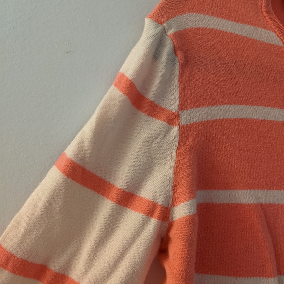 Lord &Taylor lightweight top - Picture 4 of 13